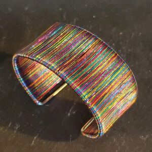 Vintage 90s Y2K Multicolor Ombre Metallic Wire Wrap Detail Cuff Bracelet
